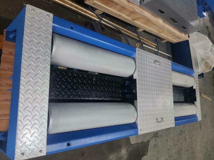 फिट 10T कार CTCS-10A वाहन स्पीडोमीटर ट्रकों और कारों के लिए गति परीक्षक