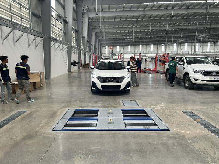 कार्टेसी ब्रांड CTGT-3-3C रोलर ट्रिनिटी वाहन परीक्षण लाइन रोलर ब्रेक परीक्षक हल्के वाहनों के लिए एक्सल लोड सिंगल प्लेट साइड स्लिप परीक्षक के साथ