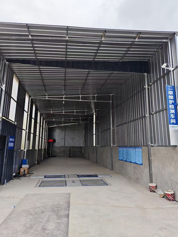 कार्टेसी ट्रक परीक्षण लेन मरम्मत की दुकान के लिए ऑटोमोबाइल रोलर ब्रेक परीक्षक बल के साथ धुरी भार दोहरी प्लेटों साइड स्लिप परीक्षक 10T क्षमता