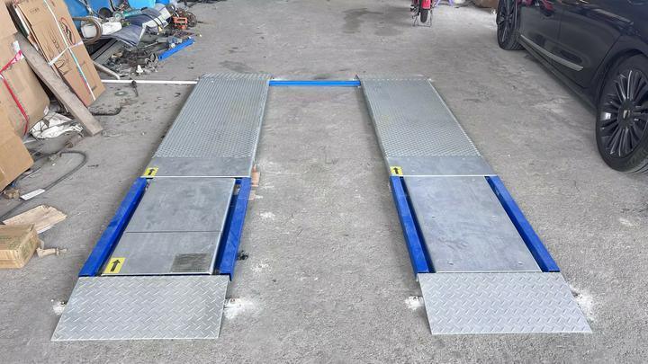 Cartesykj 4T क्षमता 2 प्लेट अल्ट्रा फ्लैट ब्रेक टेस्टर साइड स्लिप, सस्पेंशन, एक्सल लोड, ब्रेक टेस्टर फ़ंक्शन के साथ