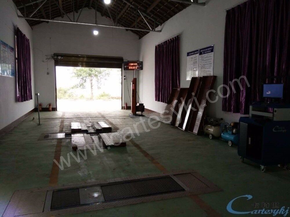 10kW मोटर पावर मोटरसाइकिल परीक्षक लाइन ब्रेक गति और लोड के सटीक परीक्षण के लिए